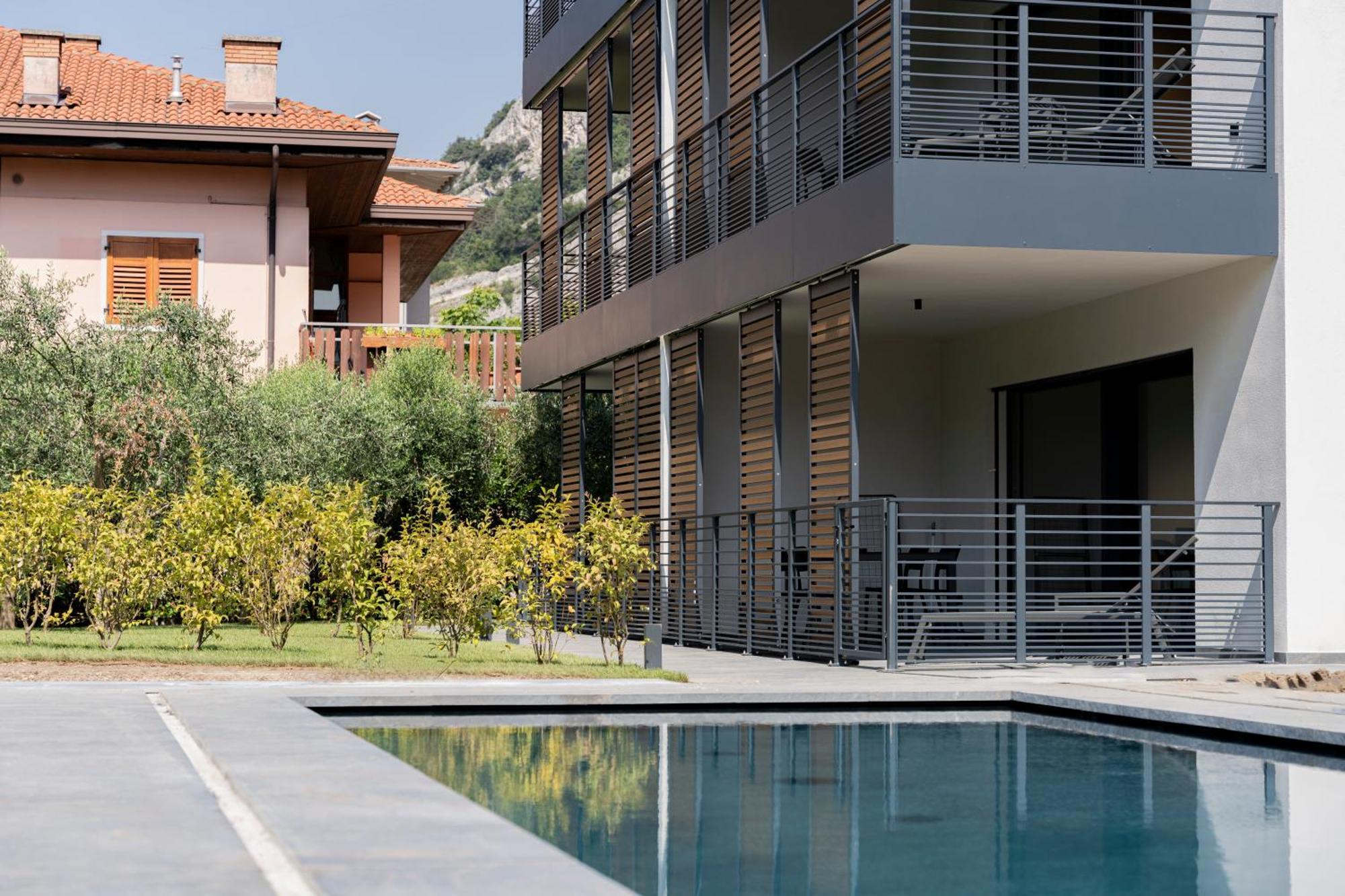 Casa 32 Loft - Garda Lake Torbole Sul Garda Eksteriør bilde